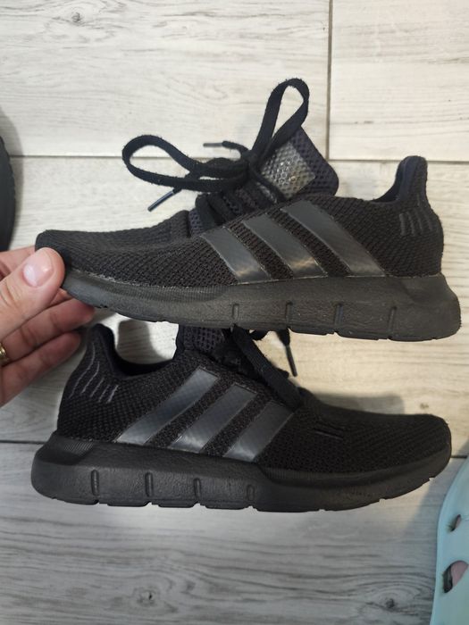 Adidasi copii adidas marime 30