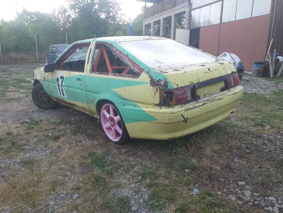 Toyota corolla AE86