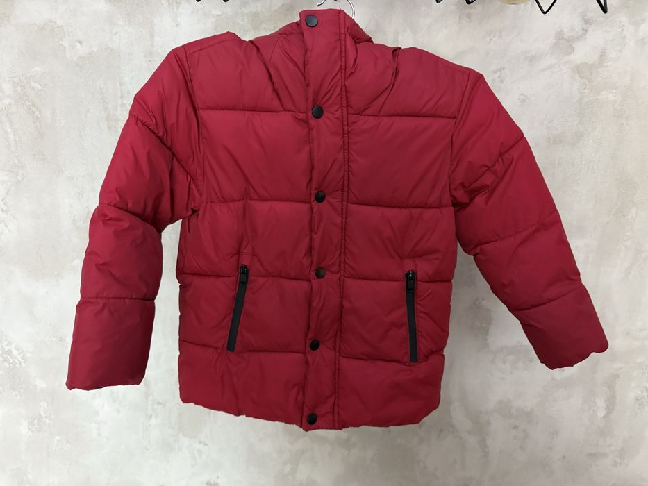 Якета Zara за 7 и 10 годишно момче.