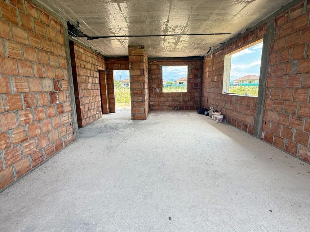 Casă plan parter- sat Săsar- 115000€
