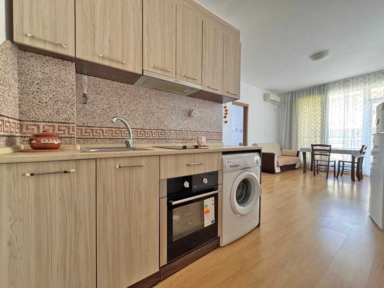Продава се Тристаен апартамент в к.к. Слънчев бряг - 69 кв.м за 754 €/кв.м - Снимка #3