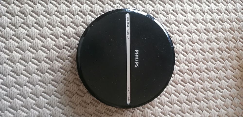 Vând CD player portabil Philips