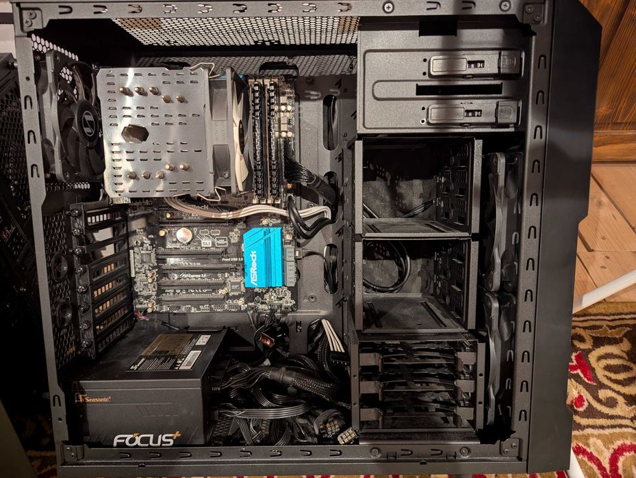 Vand PC i7 4770K, 32GB RAM, SSD 480GB