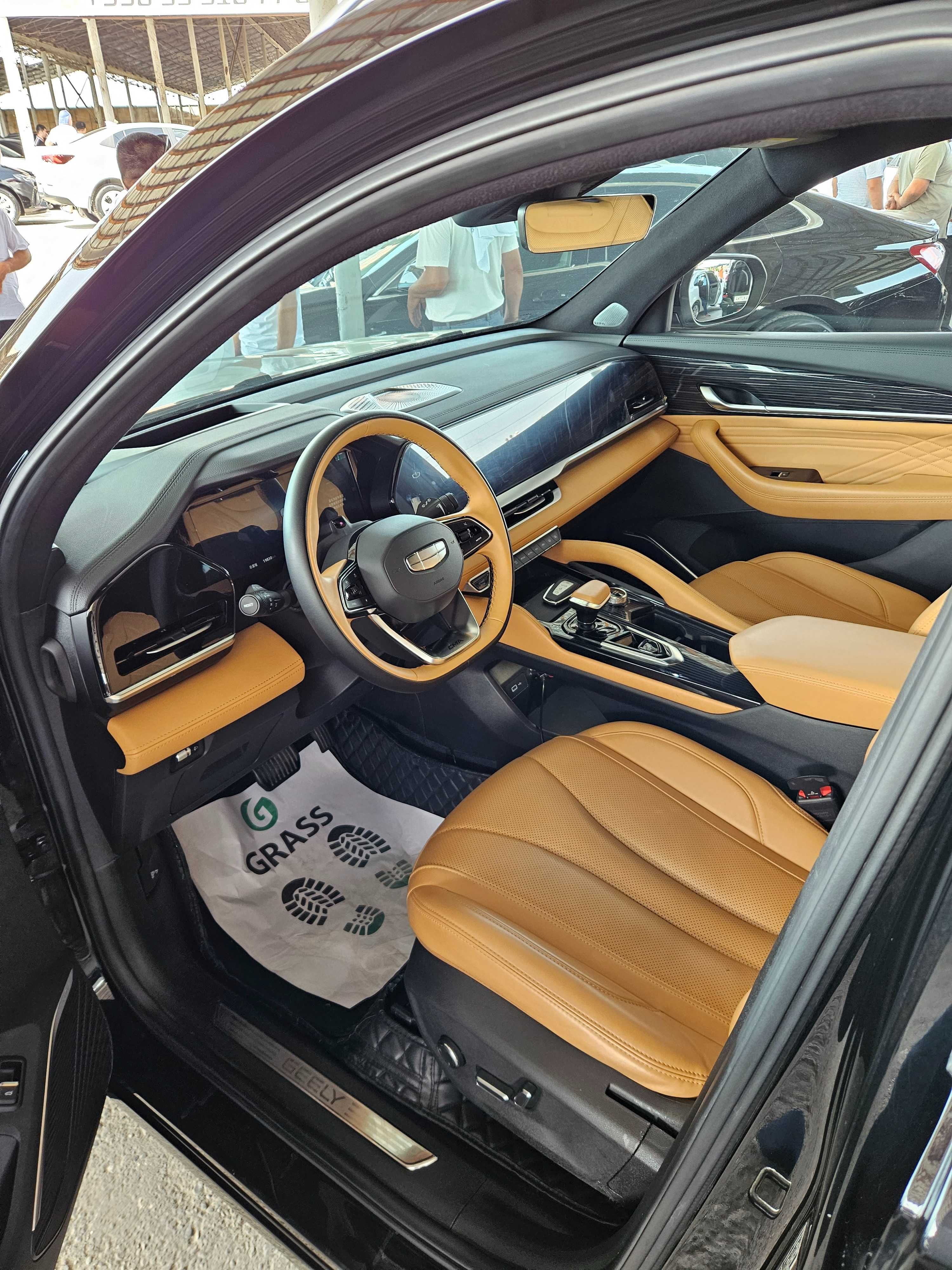 Geely  gibrid 2024 yil 19 ming yurgan 2 ta detal kiraska
