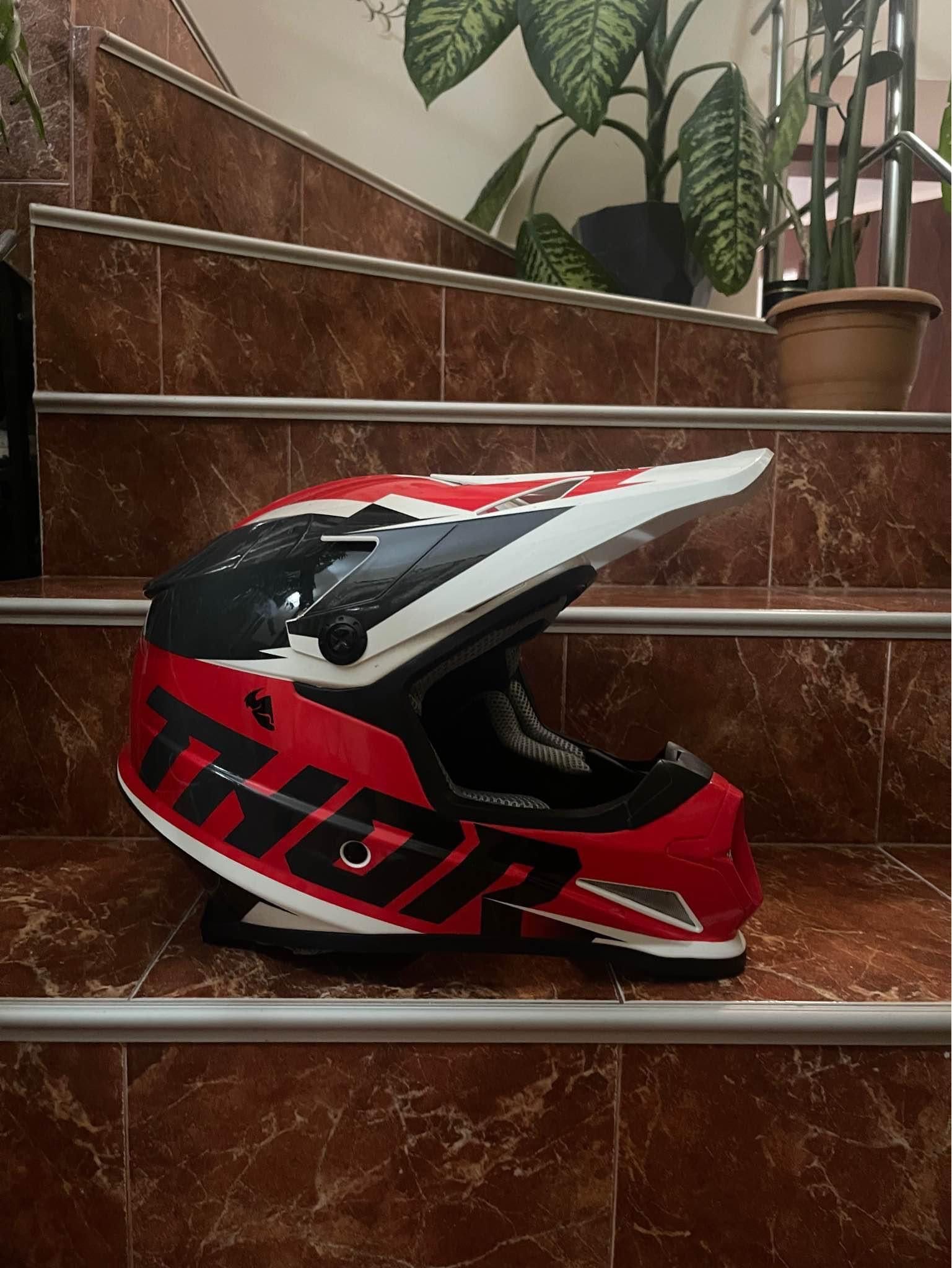 Каска THOR SECTOR FADE 100% strata red 2 red