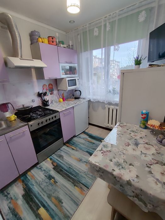Продается 2-комн (7-78, 1 эт)