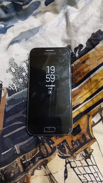 Продам Самсунг а3