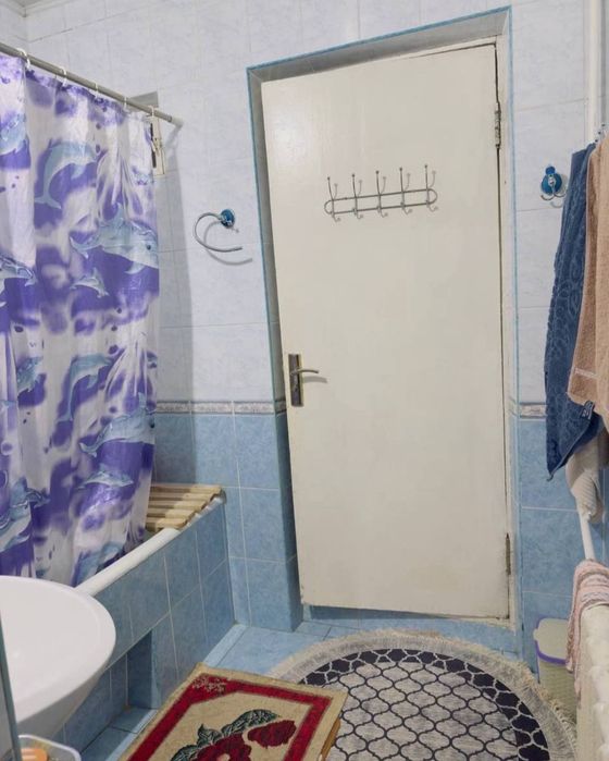 Квартира на Космонавт 2/1/4 общ пл 60м/77 серия +подвал+огород