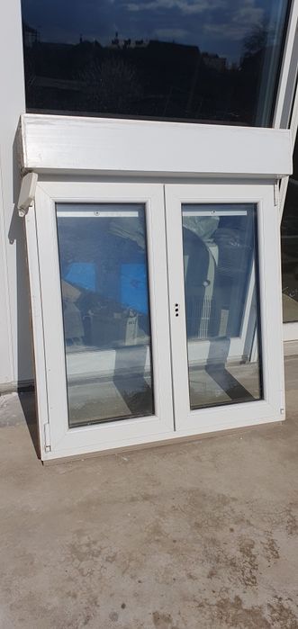 Vand geam termopan rehau cu roleta L114/h131