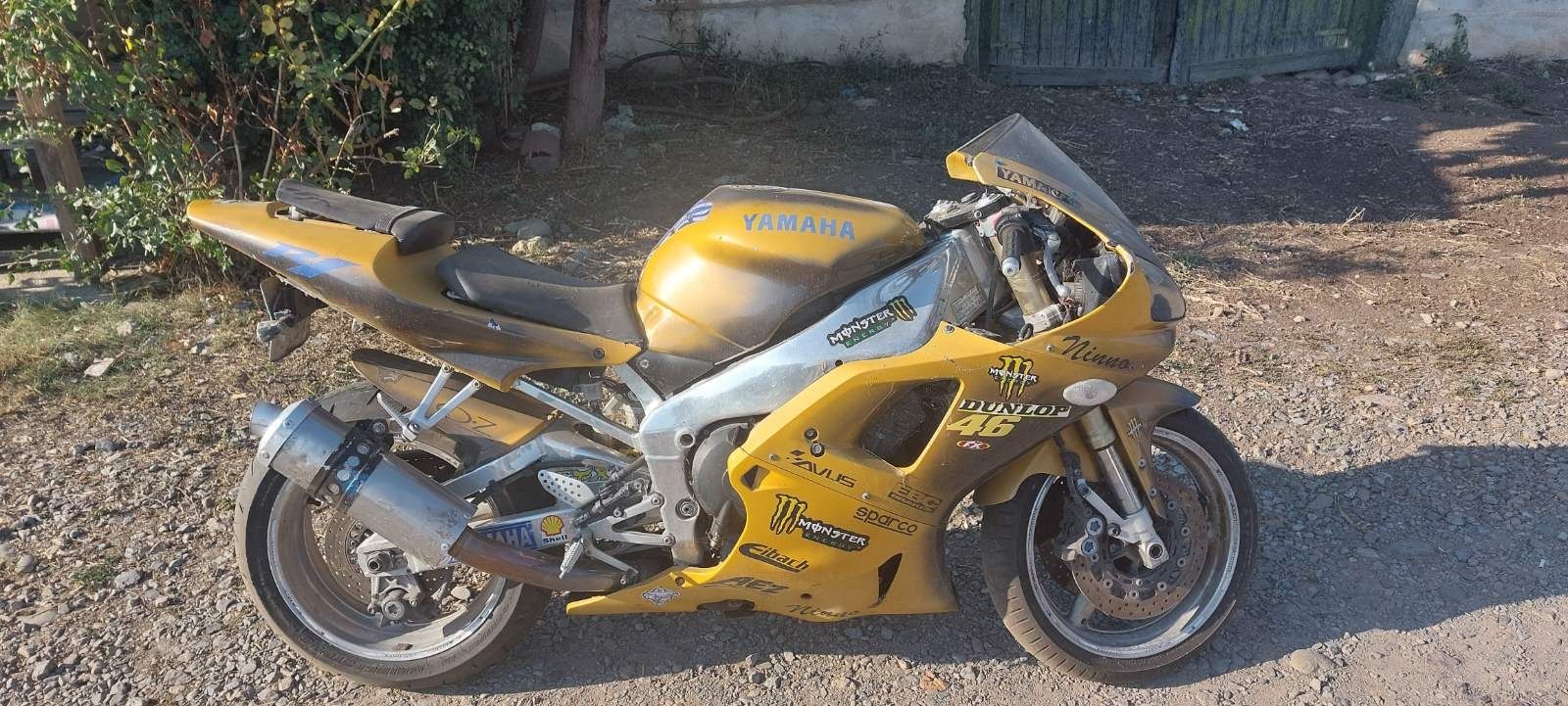 Yamaha R1 на части
