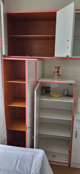 Mobila de bucatarie