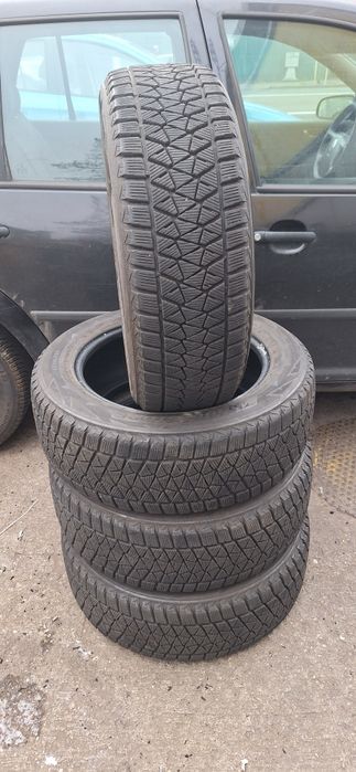 215 60 r17 iarna 8mm 550 lei/set