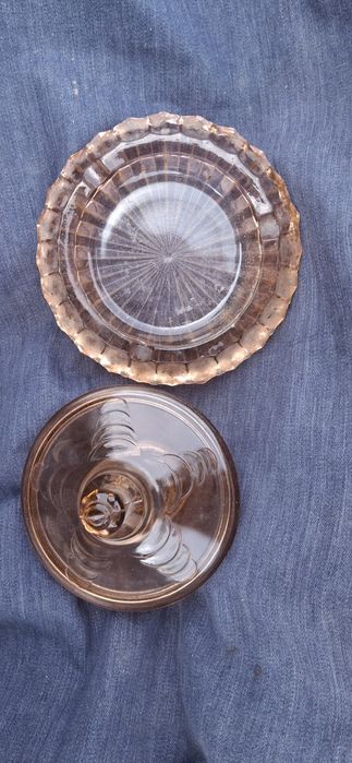 Всичко в розово стъкло