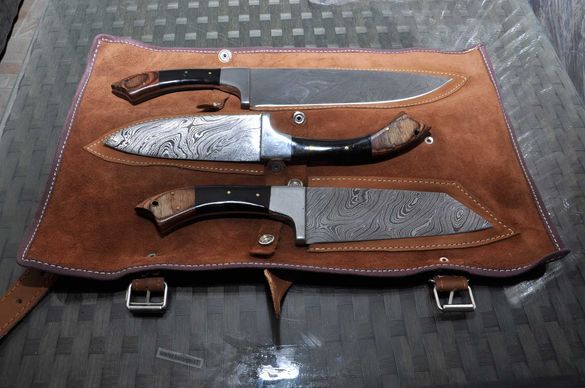 Комплект ножове дамаска стомана с чанта от естествена кожа