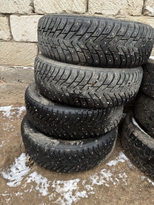 Продам два комплекта шины R15