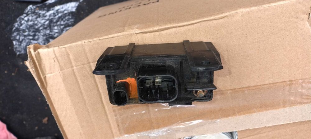 Реле подгрев Мерцедес w204