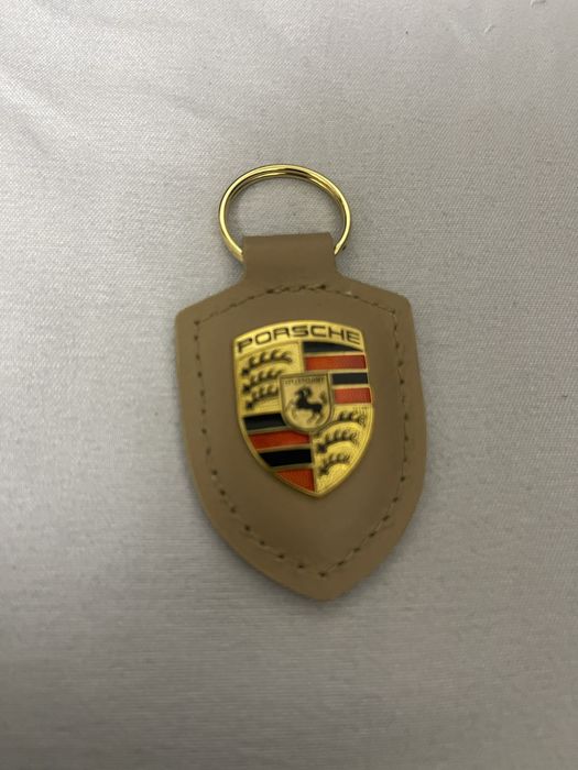 Breloc original porche piele naturala!