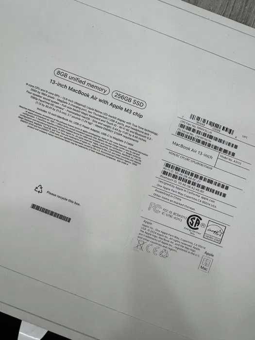 MacBook Air M3 256/512 GB