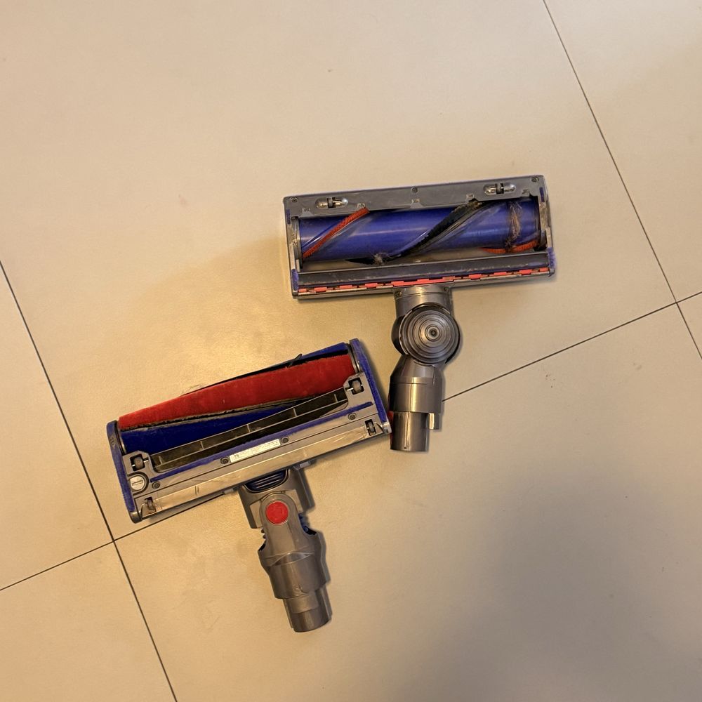 Dyson V8 - зарядно,накрайници и приставки за Dyson v8 ЦЕНА ДОГОВАРЯНЕ