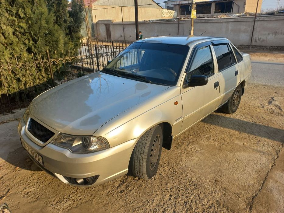 Нексия 2 сотилади