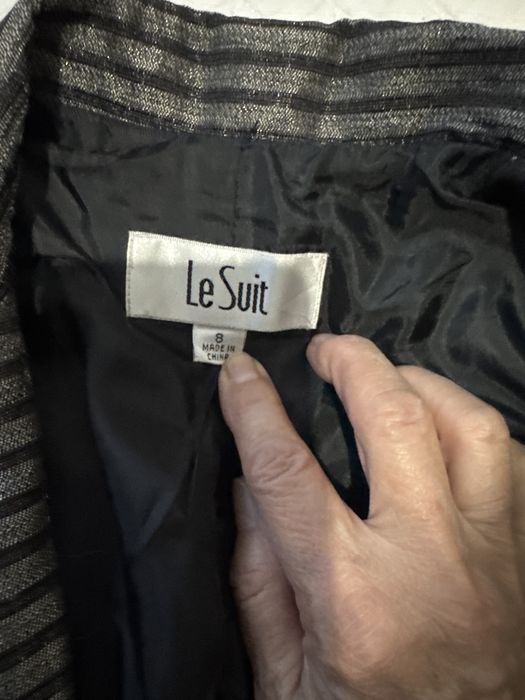 Продам пиджак новый!