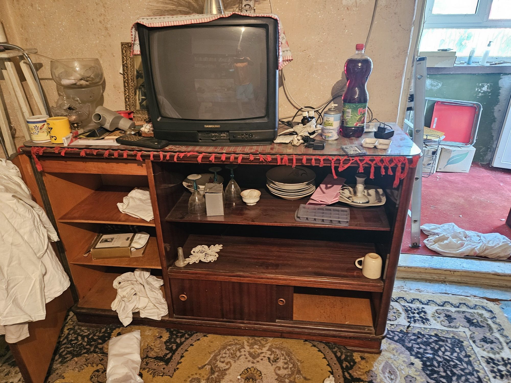 Mobila veche in stare buna
