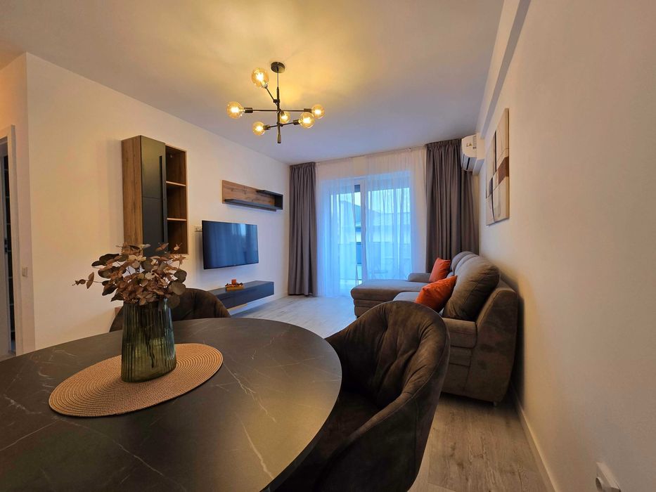 Apartament 2 Camere + Parcare (La Foresta, Tunari)