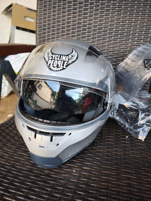 Vand casca moto scuter atv cu viziera barbie si lentile de soare retra