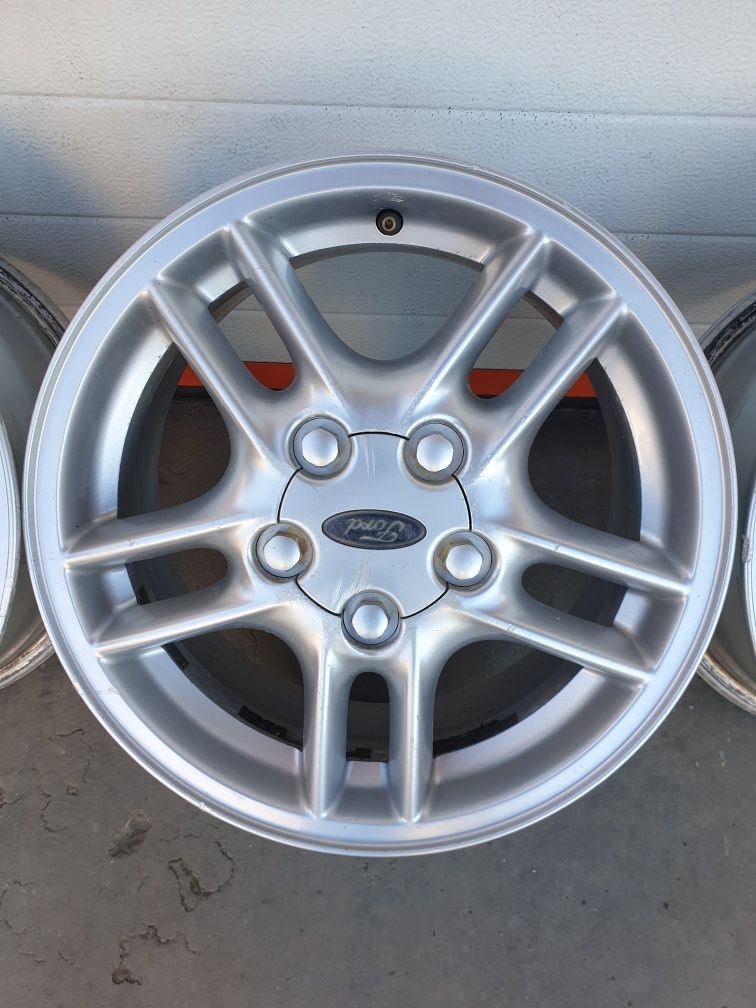 Оригинални джанти за ФОРД FORD VW SEAT R15 5x112 ET50 7J