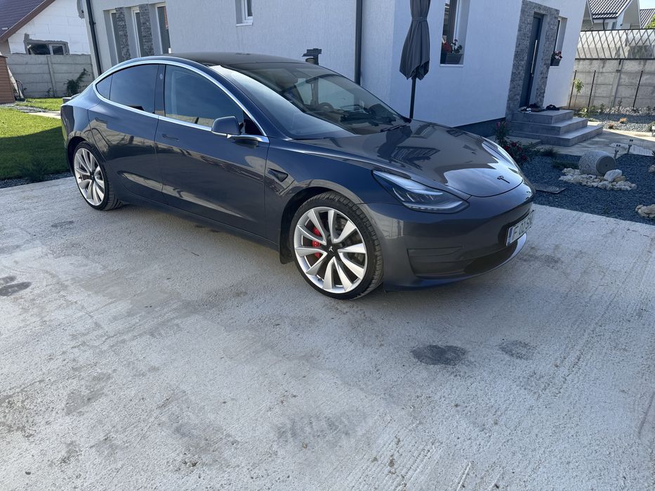 Tesla Model 3 Performance – 2019 AWD – 520 CP Garantie 2027