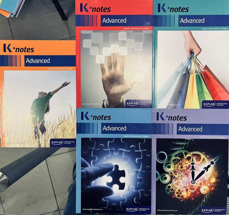 Учебници по английски език на символични цени - РАЗПРОДАЖБА