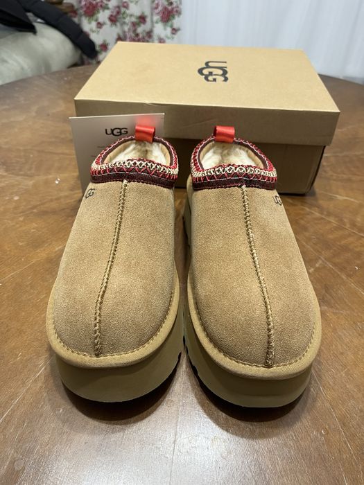 Papuci UGG Tazz II