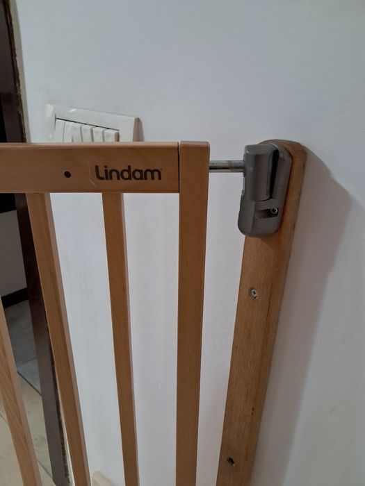 Portiță blocat accesul copiilor scară