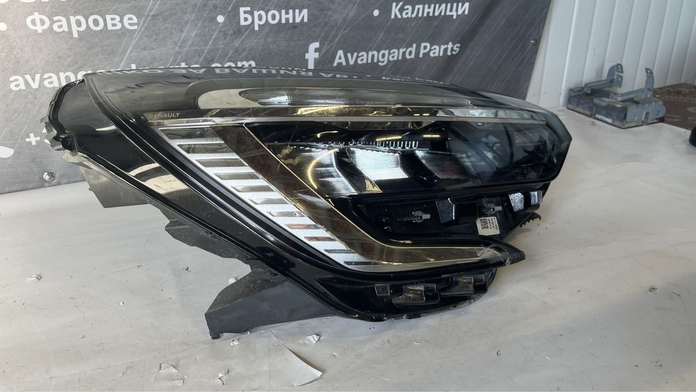Десен фар Renault Clio 5 2019-
