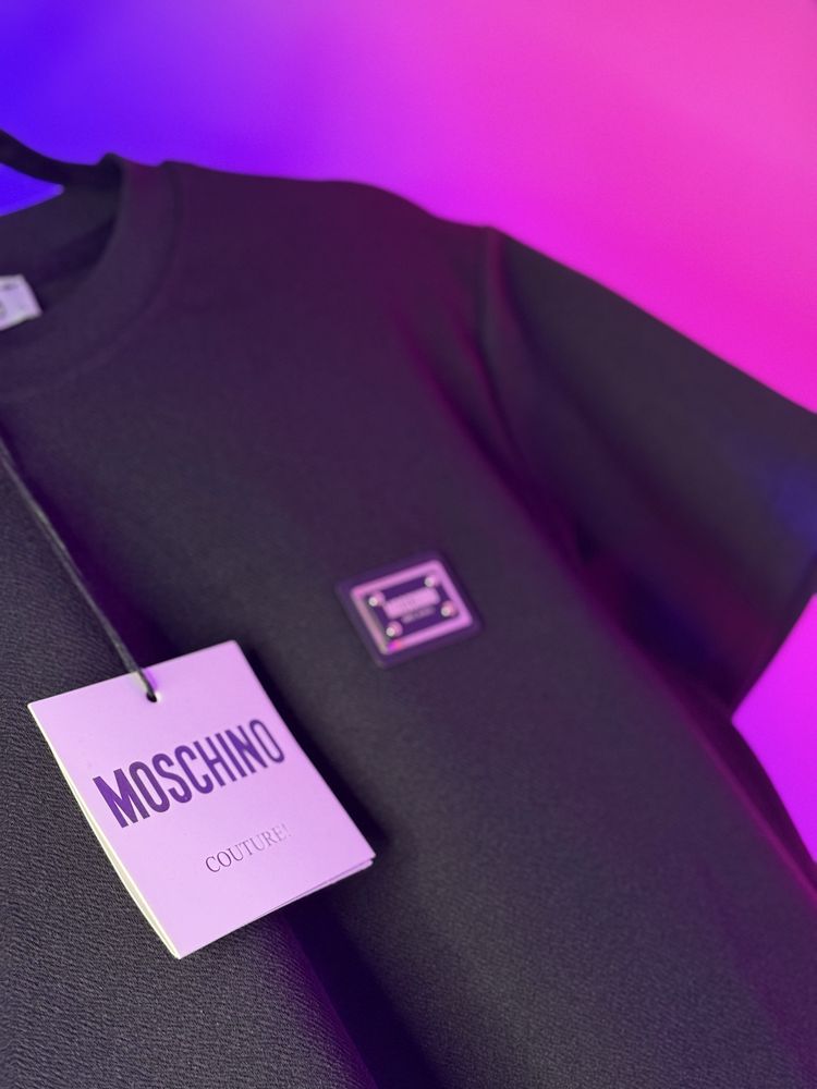 Compleu Moschino