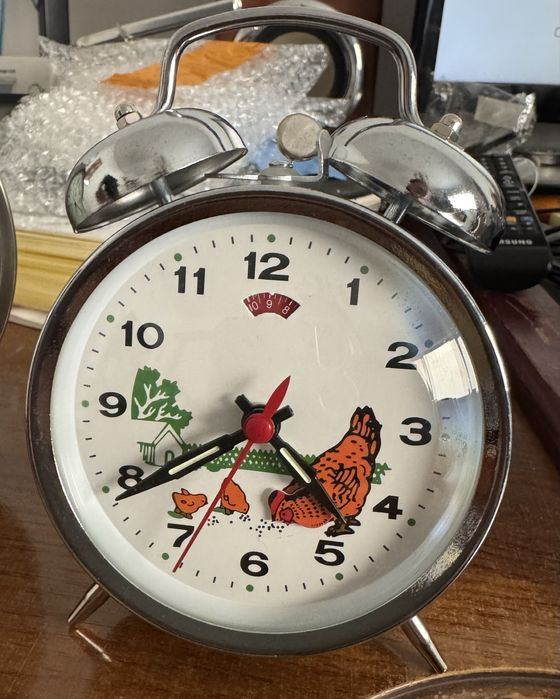 Ceas de masa mecanic cu alarmă metalic cu pui ciugulit orez retro