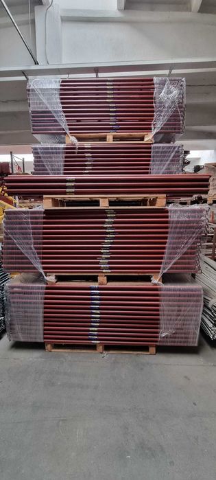 Scara de nivel vopsita pentru schela