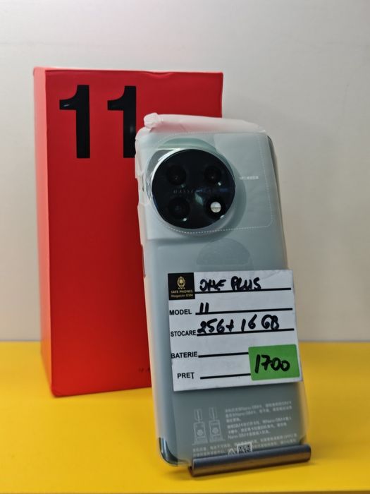 One Plus 11 Green 16 +256