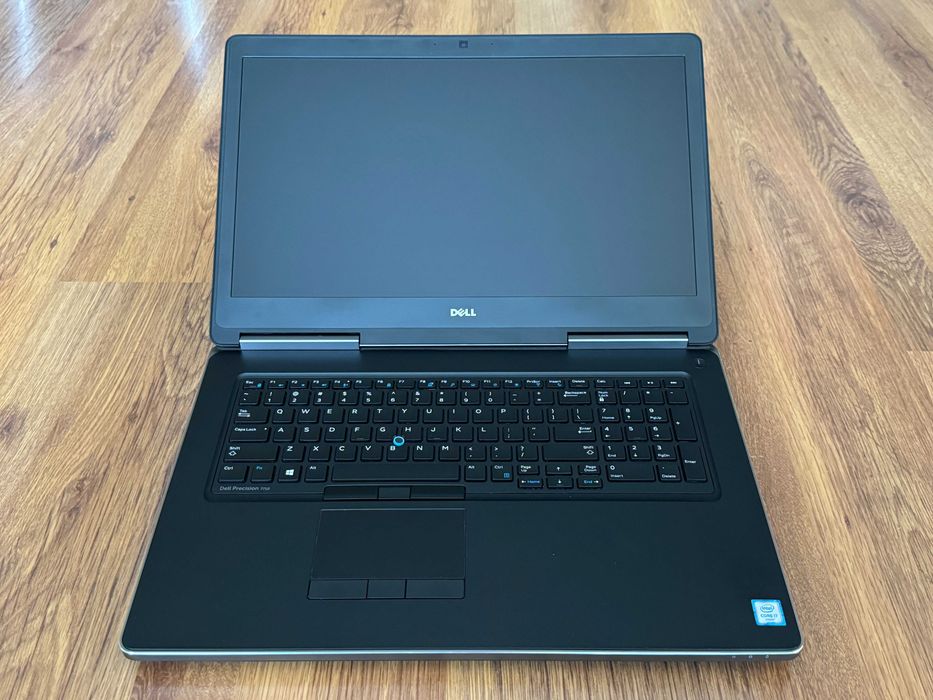 17.3' FHD i7-6820HQ DELL Precision 7710 16GB DDR4/512GB NVMe/FirePro