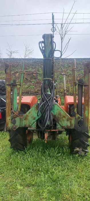 Vând same saturno 80 cu ghiara de lemne în stare perfecta de functiona