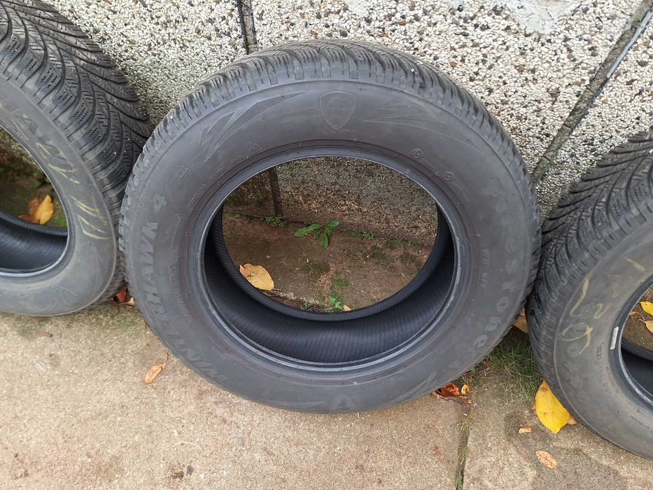 Зимни гуми Firestone Winterhawk 4 195/65/15 2022г.