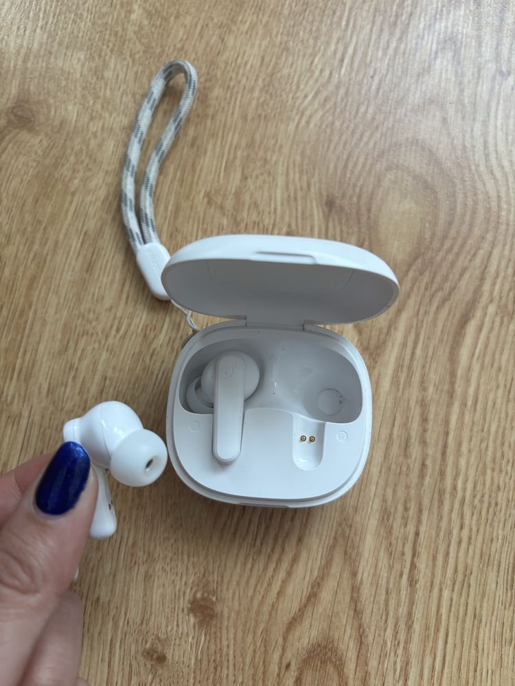 Casti bluetooth albe