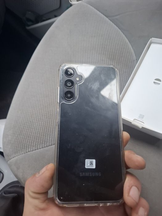 Продава се телефон