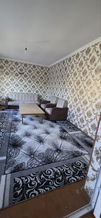 Kumushkonda xovli sotiladi yashash uchun xama shoroit bor gaz svet suv