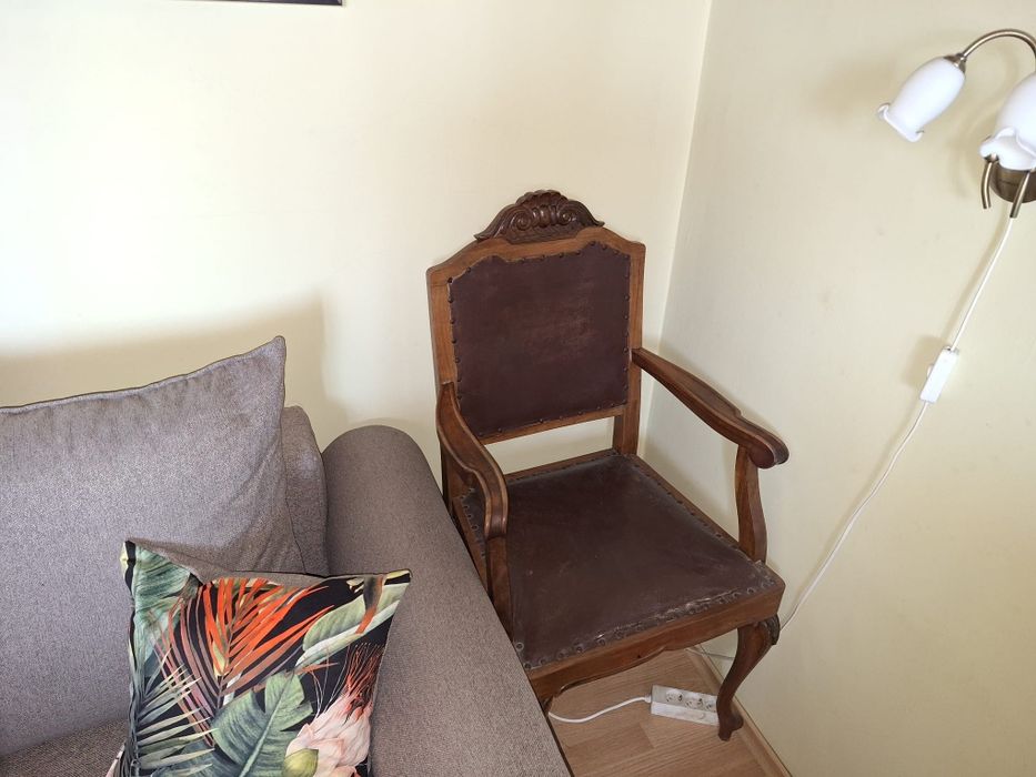 Mobilă vintage impecabilă