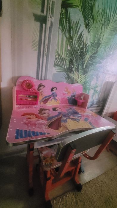 Продам парта детская