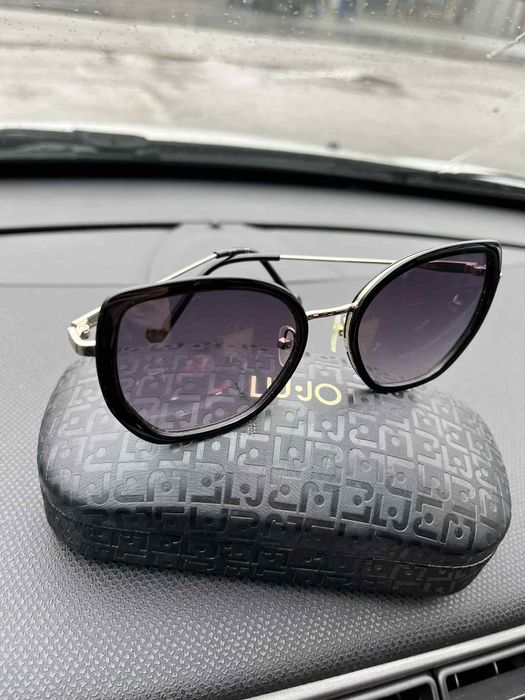 Дамски слънчеви очила