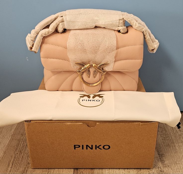 Чанта Pinko Love puff mini