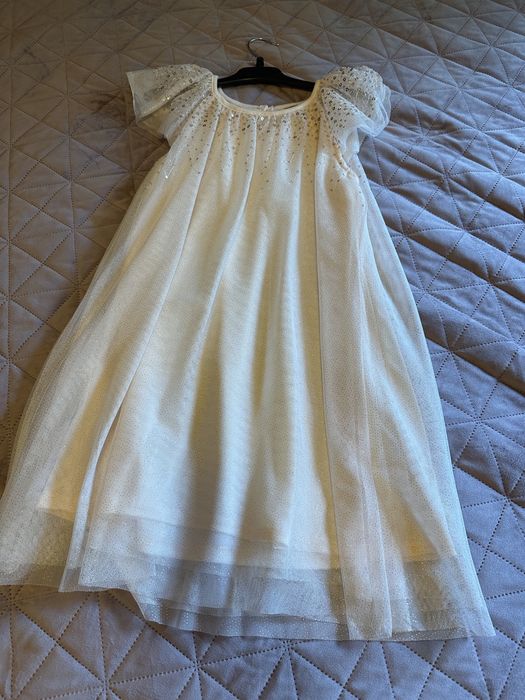 Rochie marimea  134. Pret pt ambele