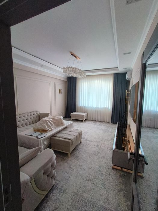 Квартира сотилади Чайна Хаусда